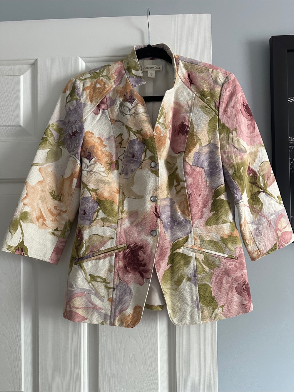 Women’s floral dress jacket